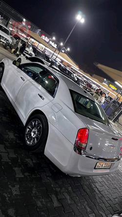 کرایسلەر 300